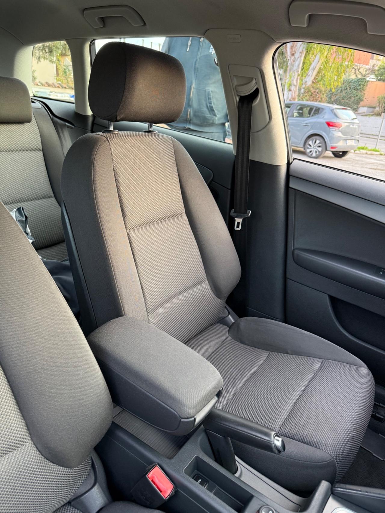 Audi A3 SPB 1.6 TDI 105 CV CR S tronic Attraction