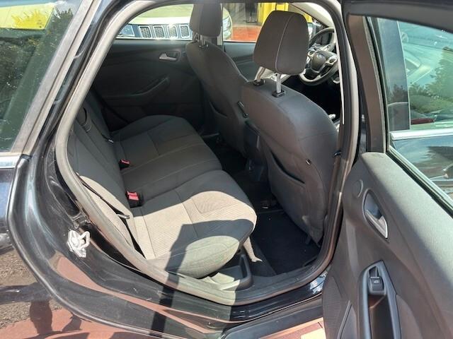 Ford Focus 2.0 TDCi 115 CV Powershift SW Titanium