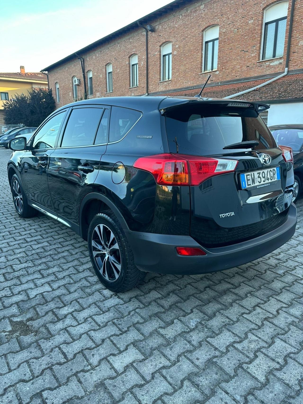 Toyota RAV 4 RAV4 2.0 D-4D 2WD