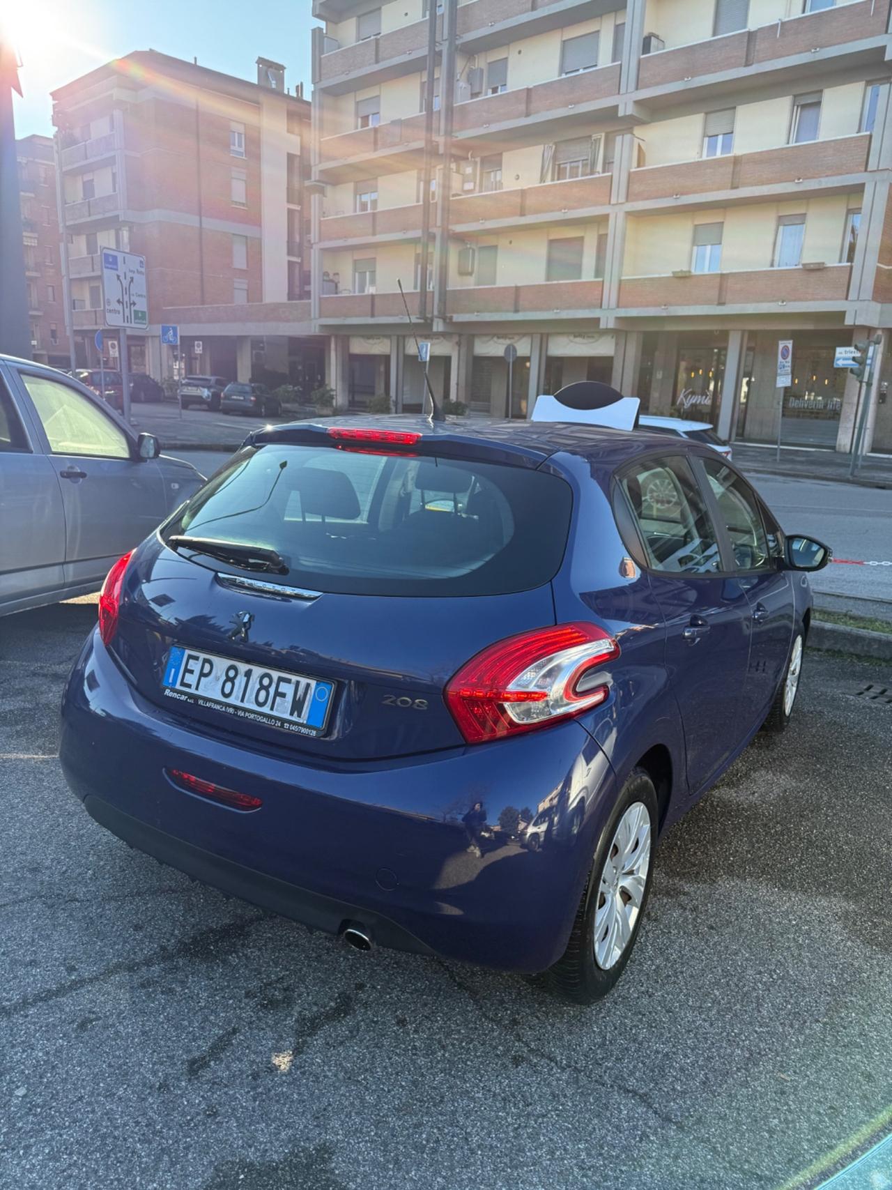 Peugeot 208 1.4 HDi 68 CV 5 porte Access