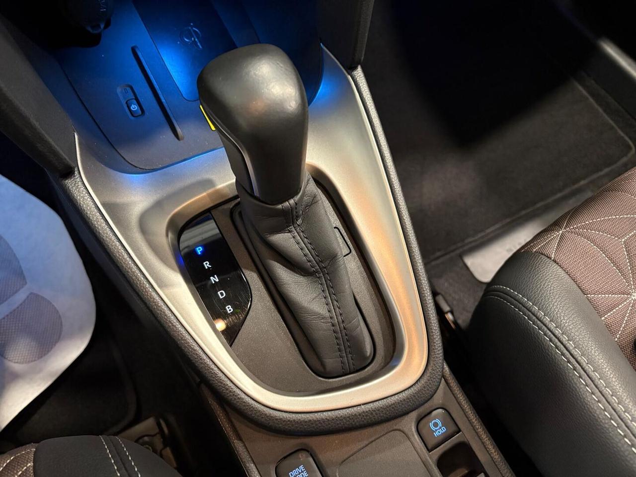 Toyota Yaris Cross 1.5h Lounge fwd 116cv e-cvt