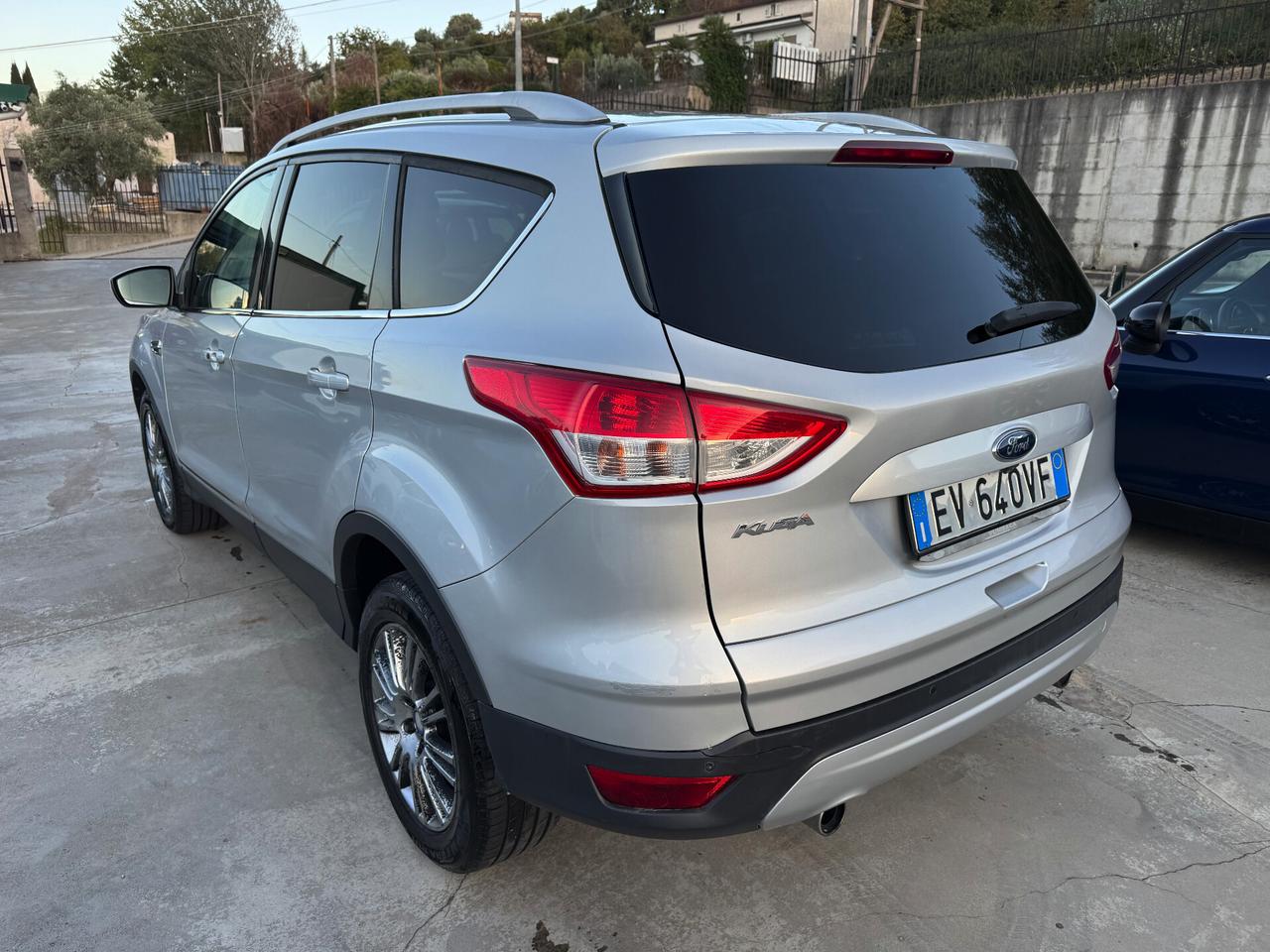 Ford Kuga 2.0 TDCI 140 CV Titanium