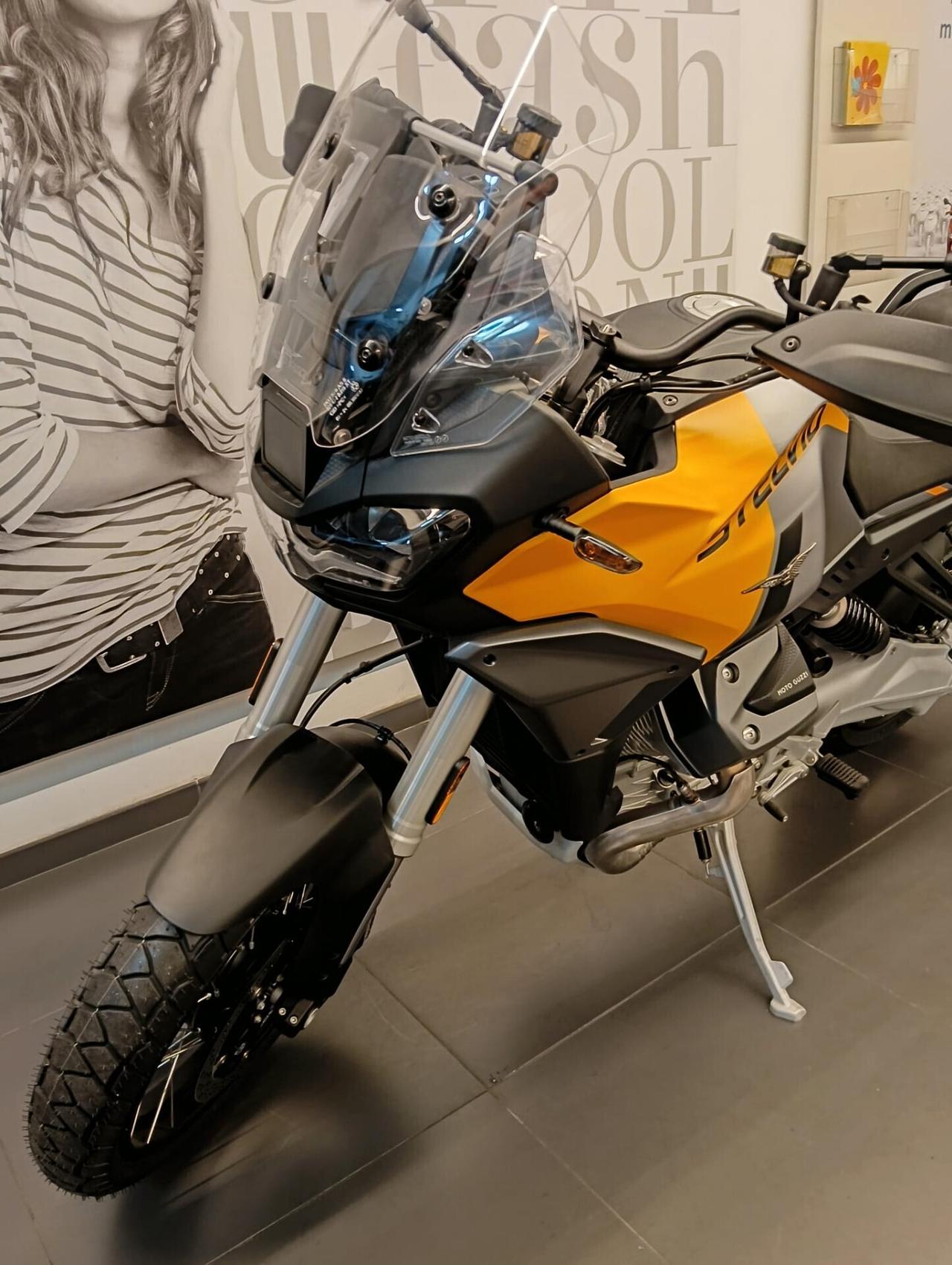 Moto Guzzi Stelvio E5+ '25