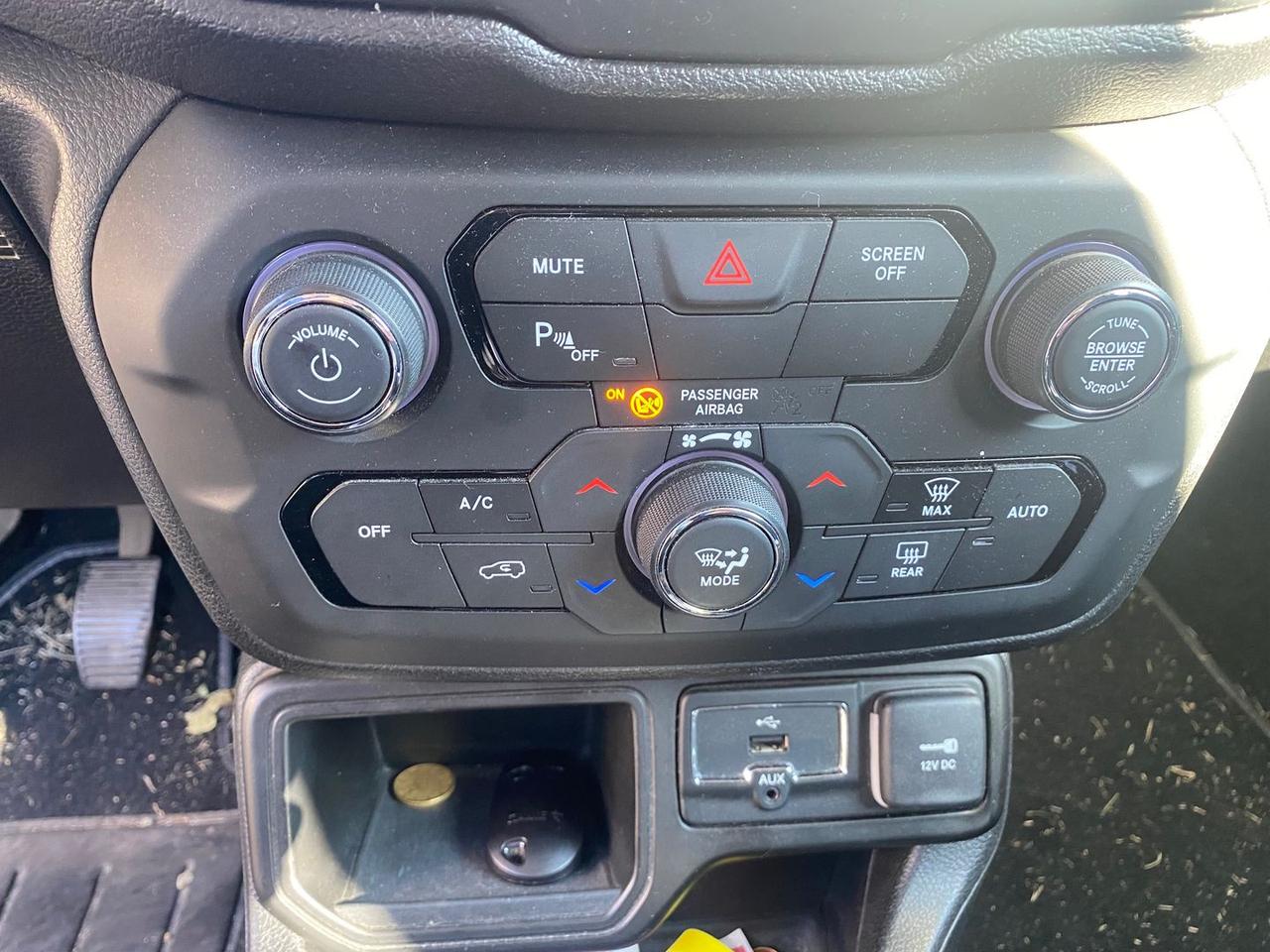 Jeep Renegade 1.6 MultiJet Business #7213