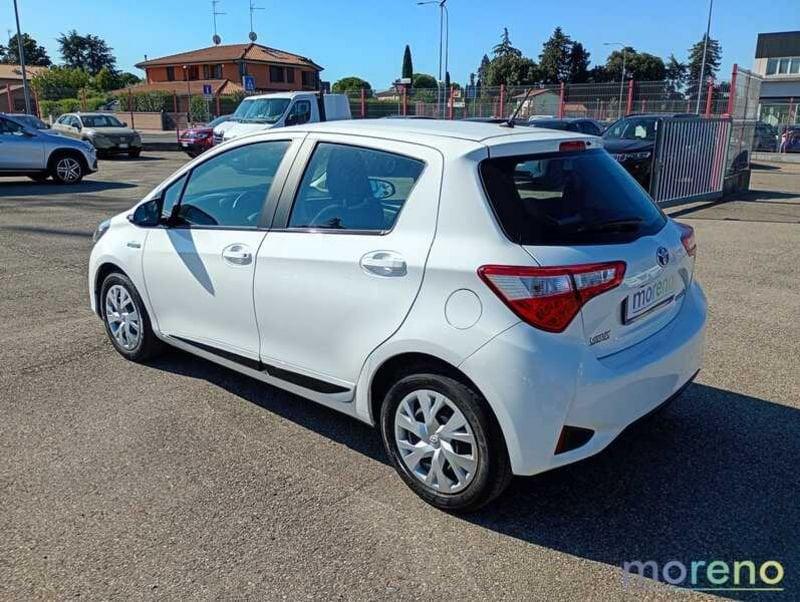 Toyota Yaris 1.5 hybrid Business