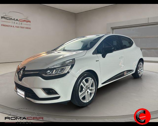 RENAULT Clio TCe 12V 75 CV 5 porte Moschino Life
