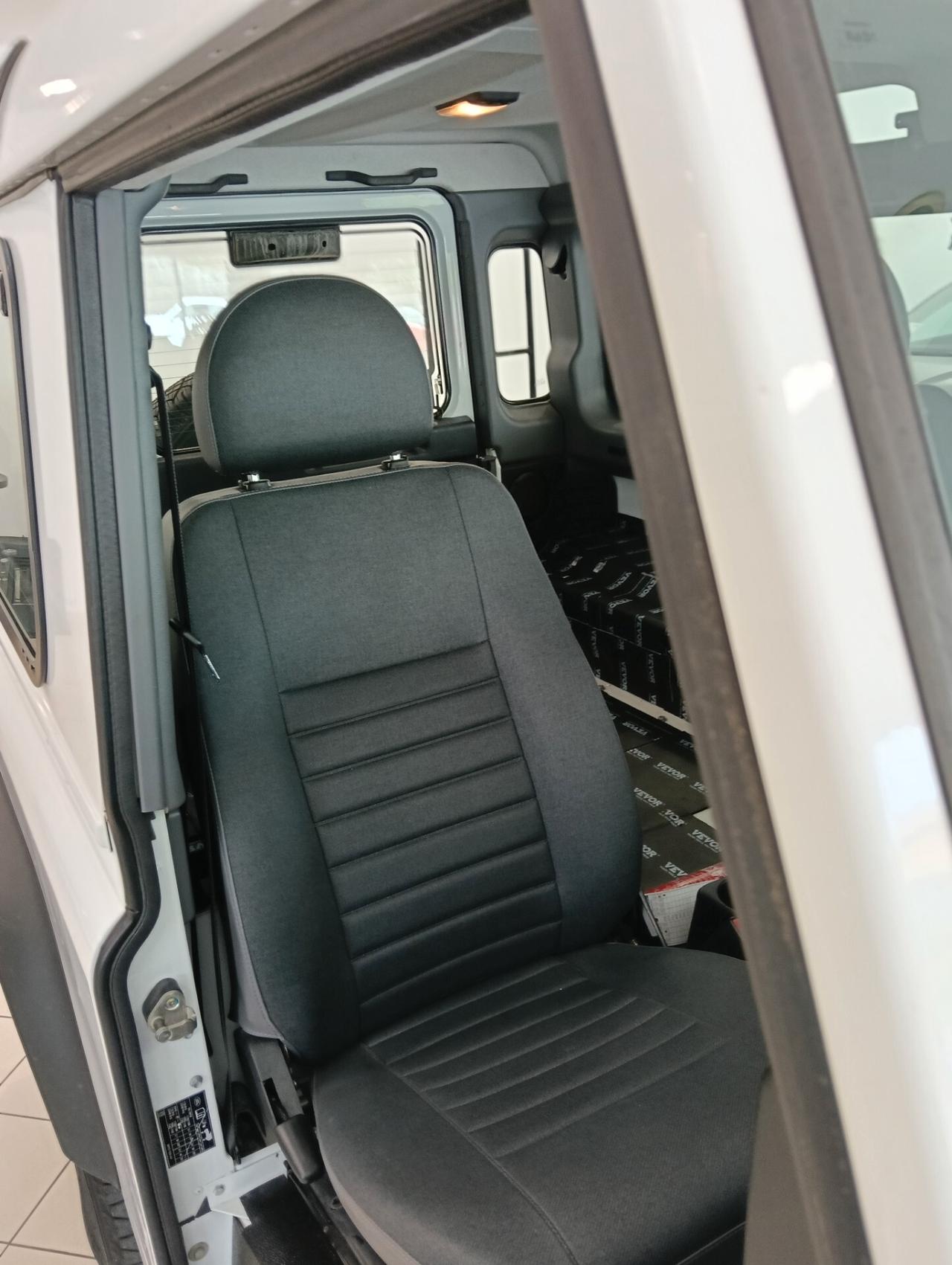 Land Rover Defender 90 2.2 TD4 Station Wagon SE N1