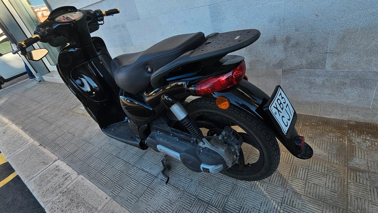 Aprilia Scarabeo 50