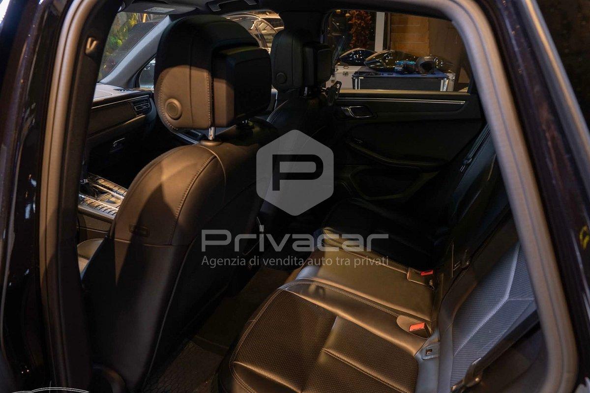 PORSCHE Macan 2.0