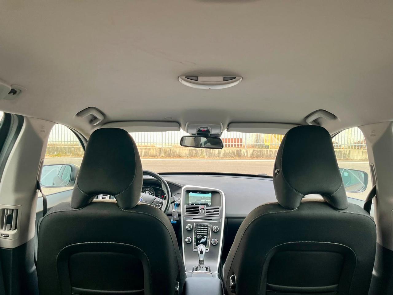 Volvo XC60 2.0d 2014 147.000km autocarro N1 perfetta
