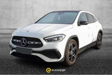 MERCEDES-BENZ GLA 180 d Automatic Premium