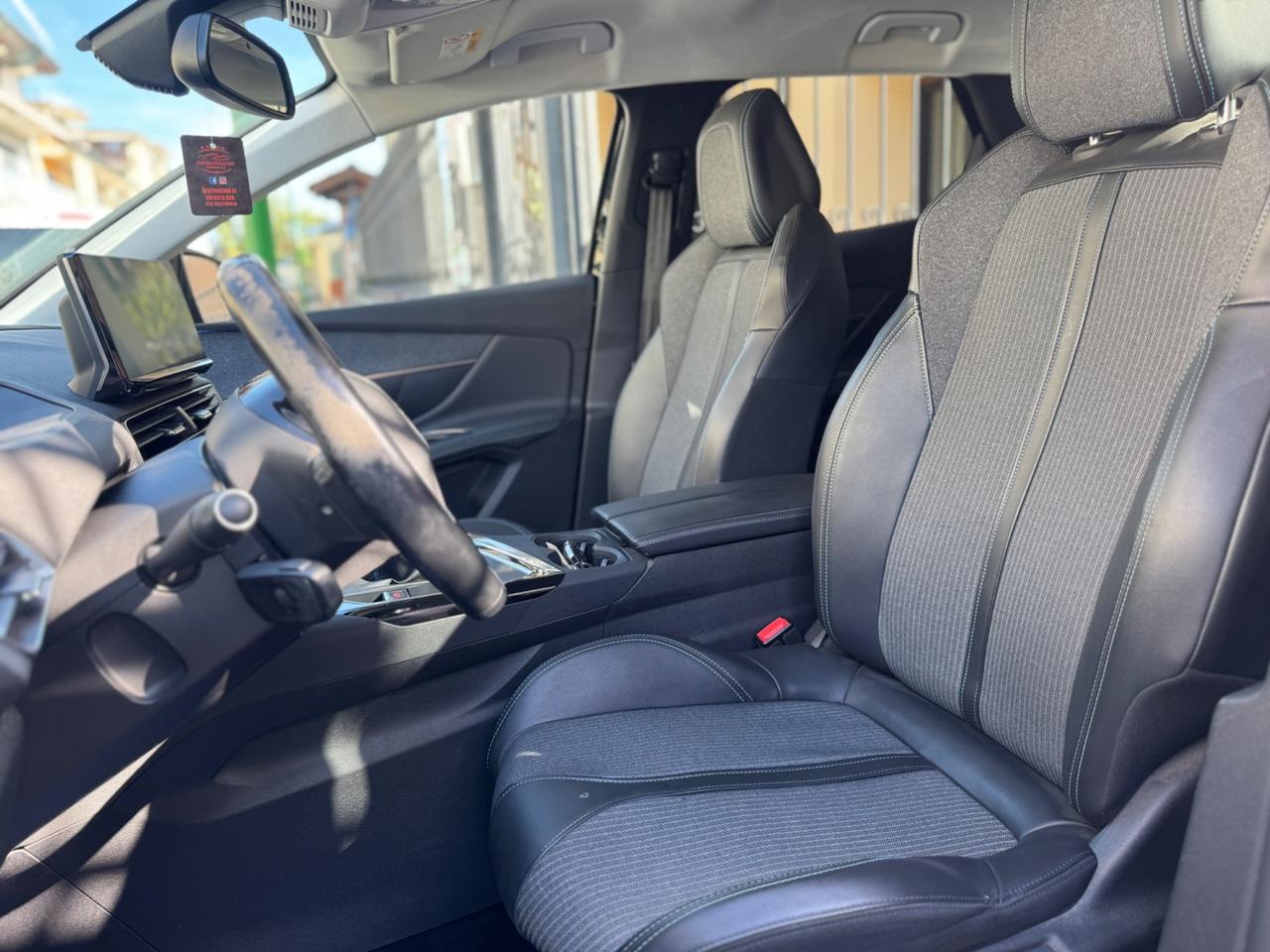Peugeot 3008 BlueHDi 130 S&S Allure Pack