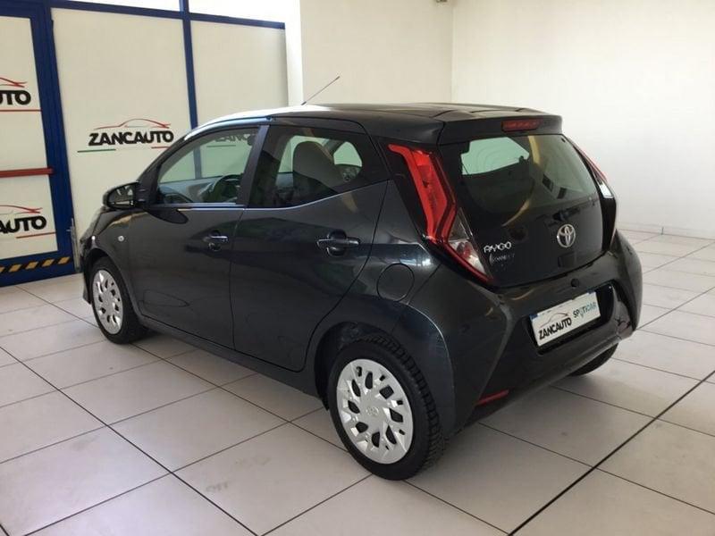 Toyota Aygo Connect 1.0 VVT-i 72 CV 5 porte x-cool AUTOMATICA