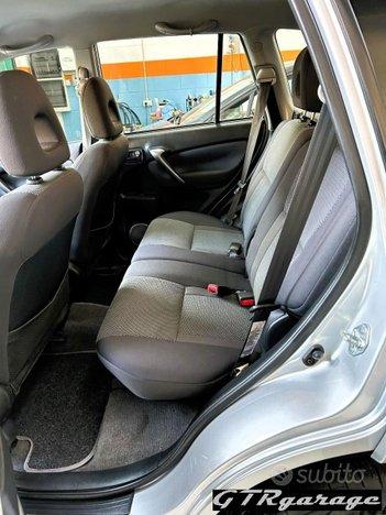 TOYOTA - RAV4 - 2.0 16V 5 porte Sol