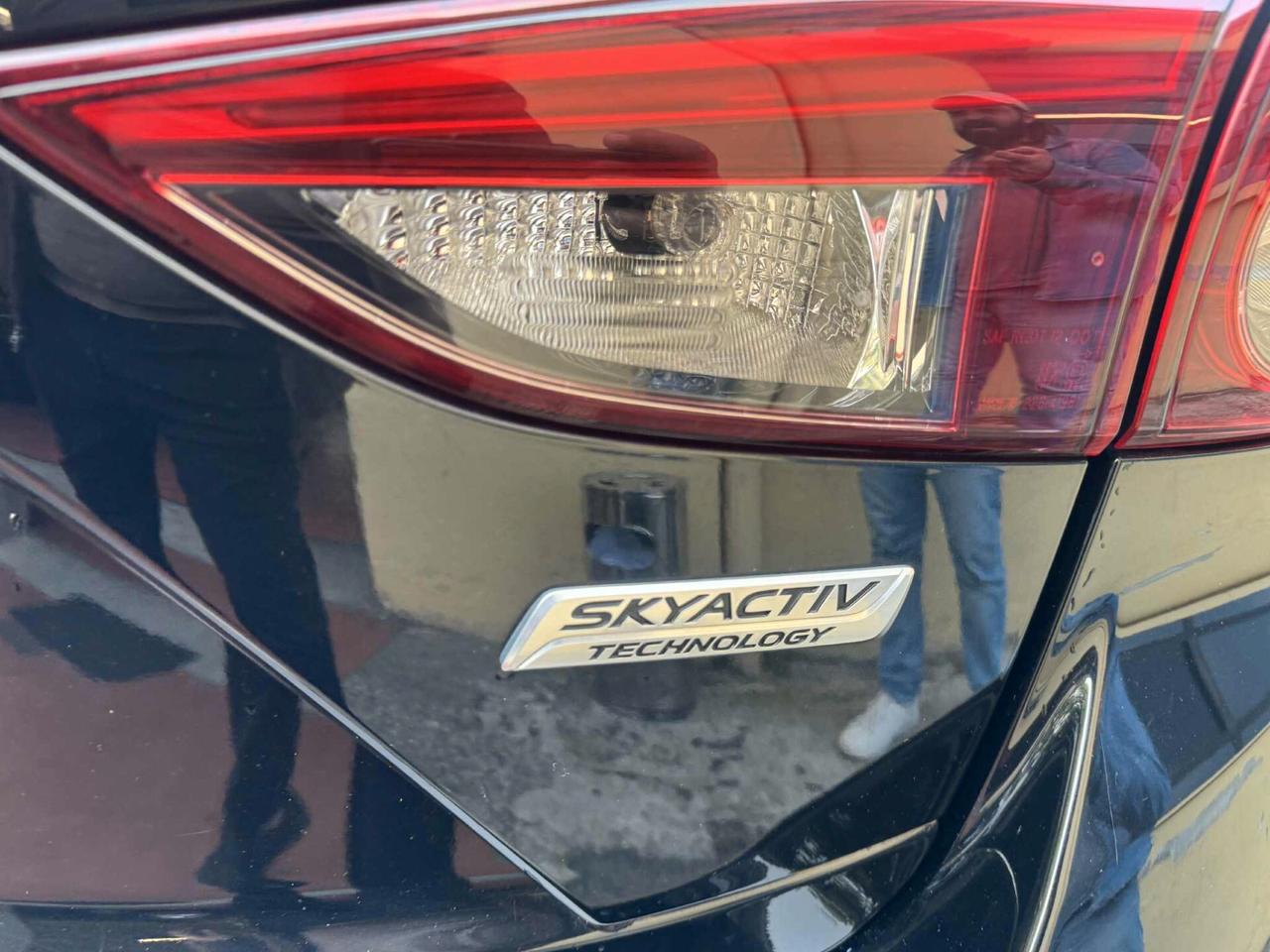 Mazda 3 1.5 Diesel Skyactiv-D Exceed EURO6B