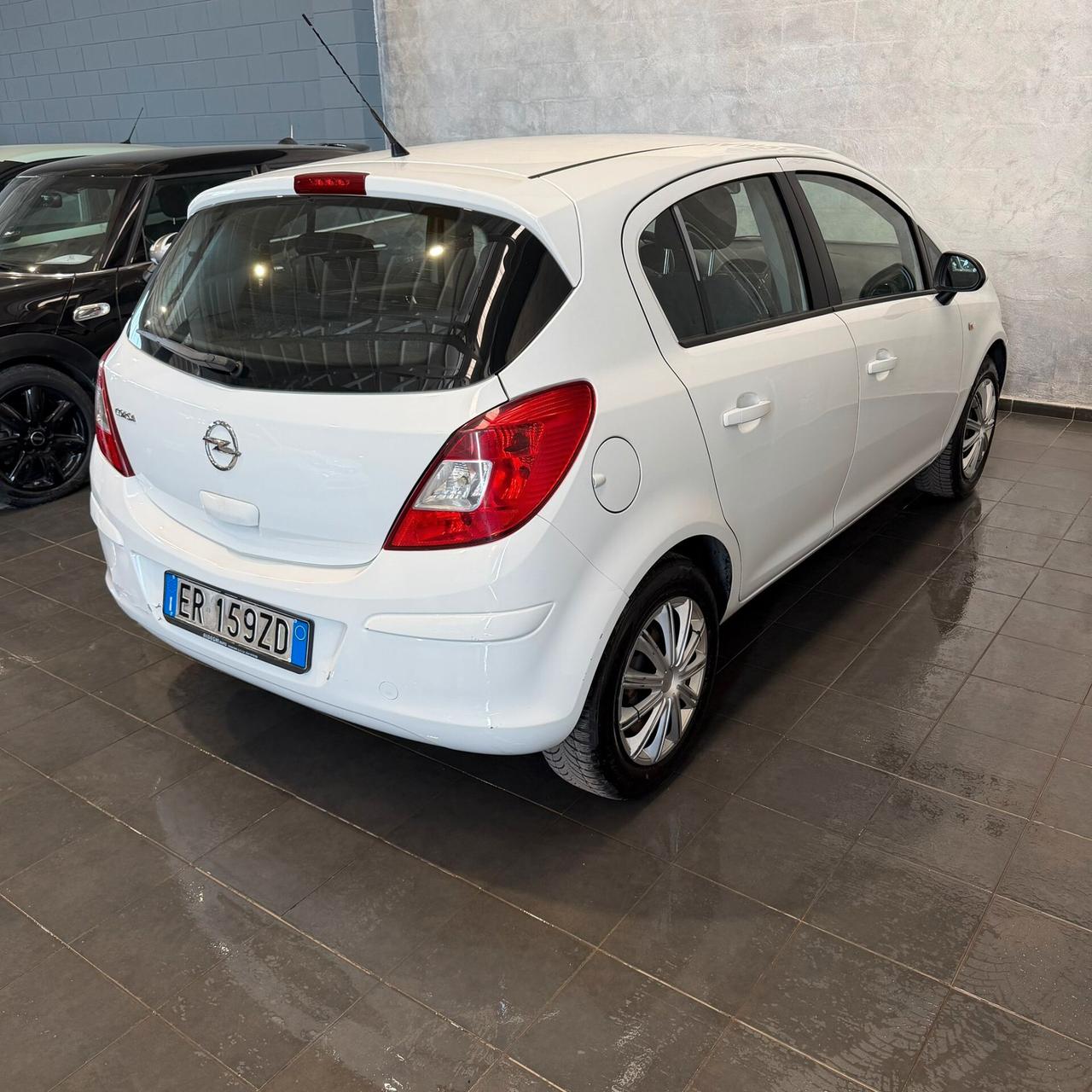 Opel Corsa 1.2 5 porte Edition