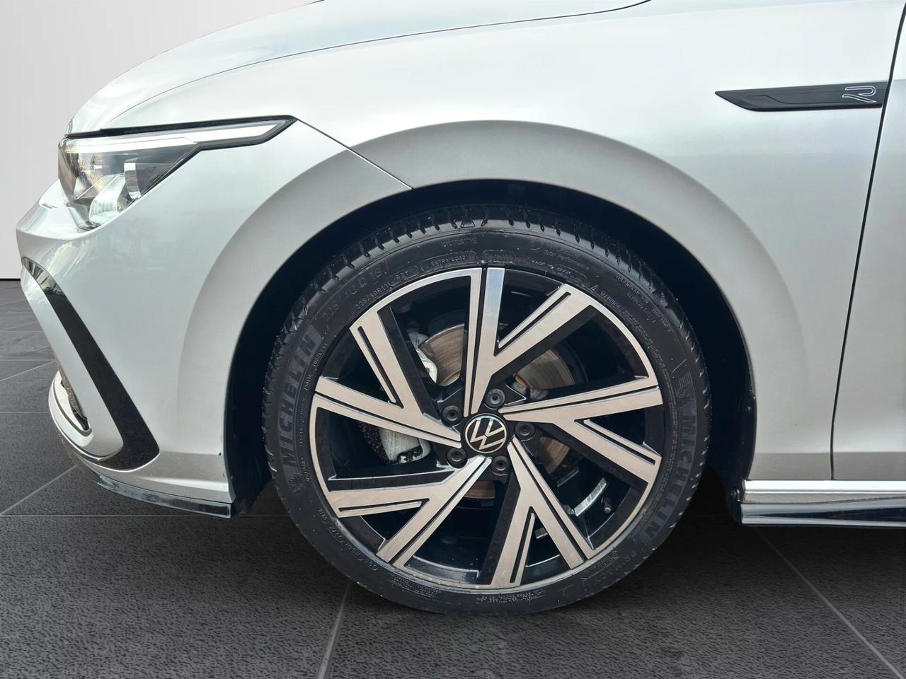 Volkswagen Golf 2.0 TDI 150 CV DSG SCR R-Line