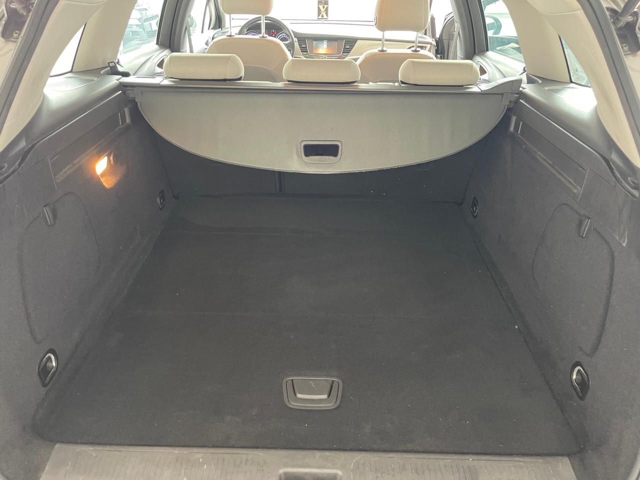 Opel Astra 1.6 CDTi 110CV Start&Stop S.T. Innovation NO VINCOLO DI FINANZIAMENTO