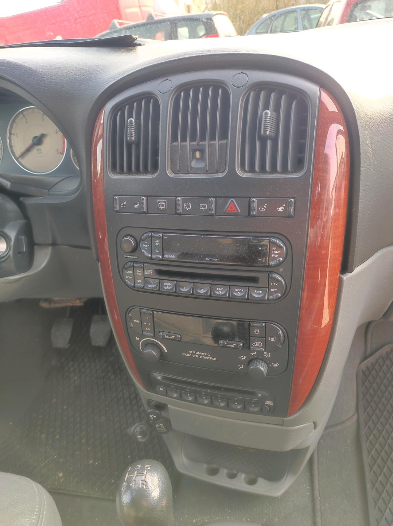 Chrysler Voyager 2.5 CRD cat LX