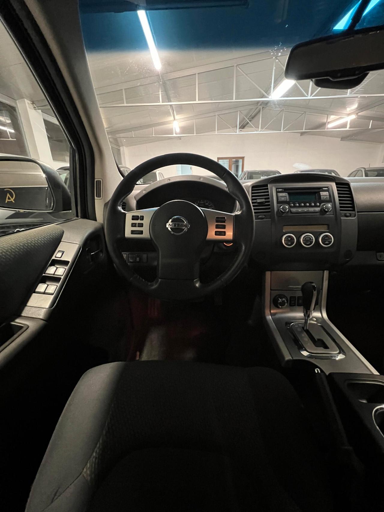 Nissan Navara 2.5 dCi 190CV 4 porte Double Cab LE