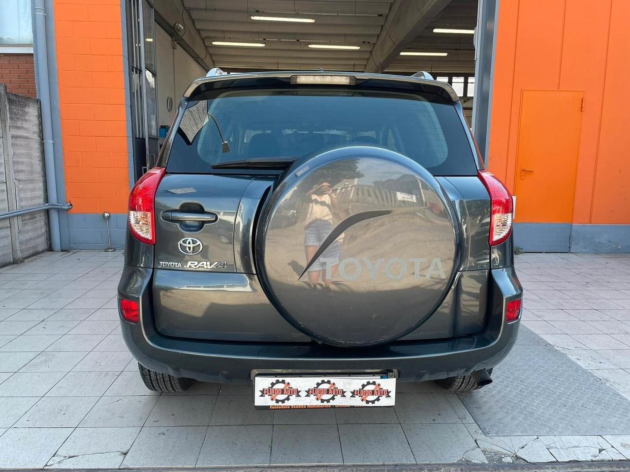 Toyota RAV 4 RAV4 2.2 D-4D 136 CV Luxury