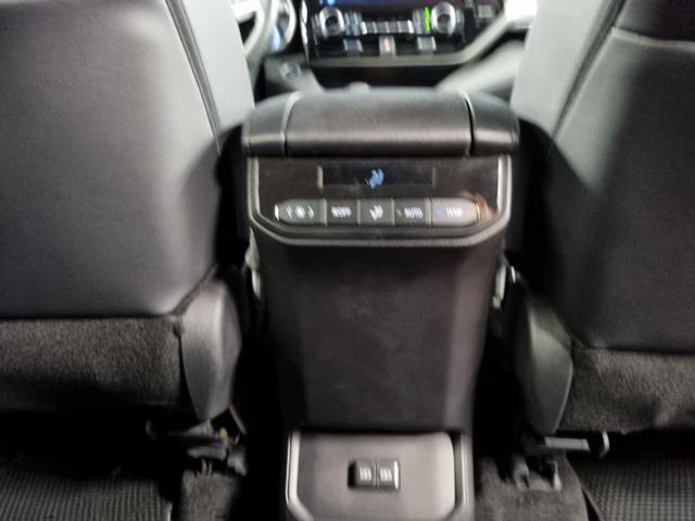 TOYOTA Highlander AWD-I LOUNGE 7 POSTI