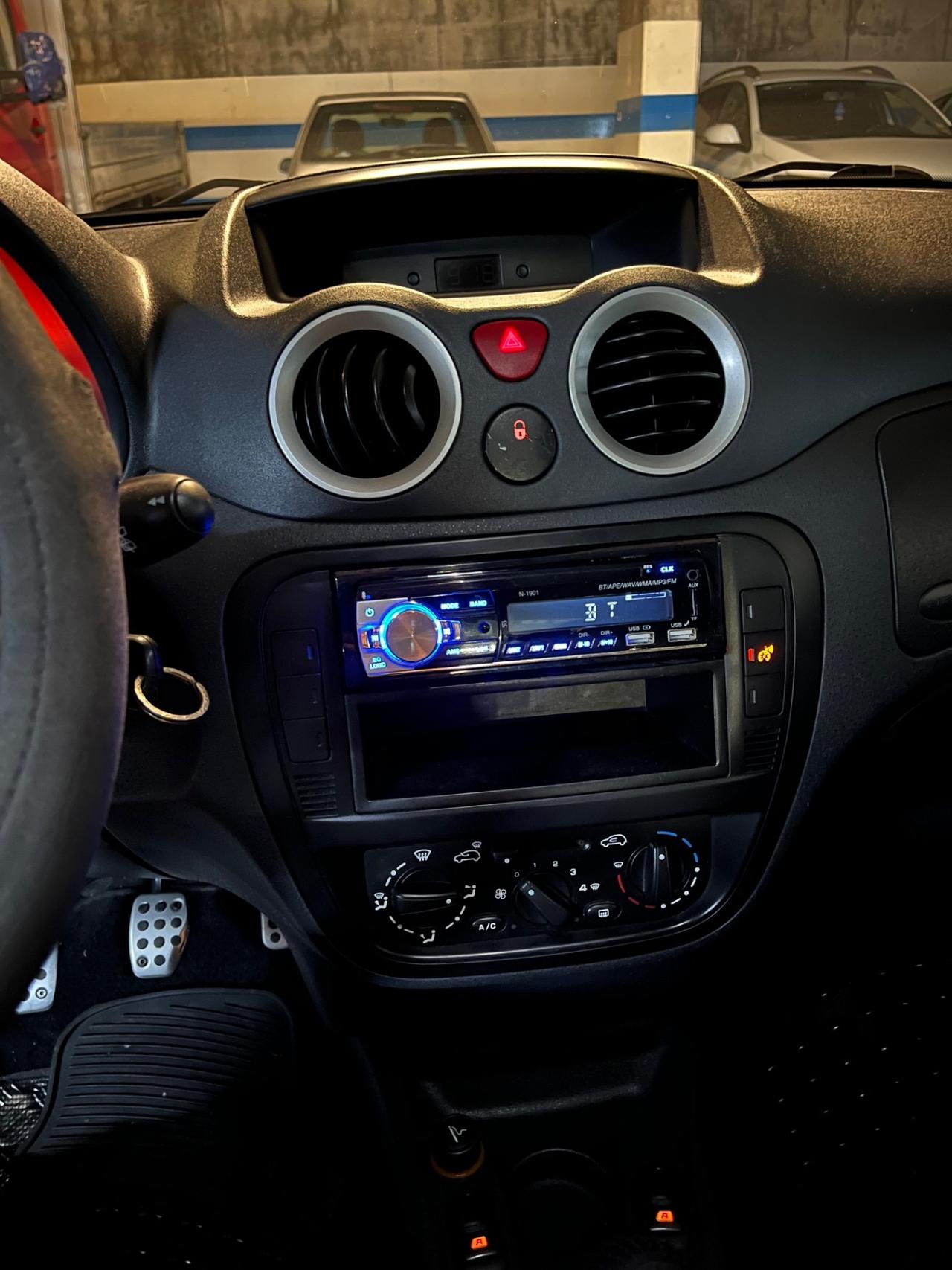 Citroen C2 1.1 Exclusive euro 4 benzina adatta a neopatentati