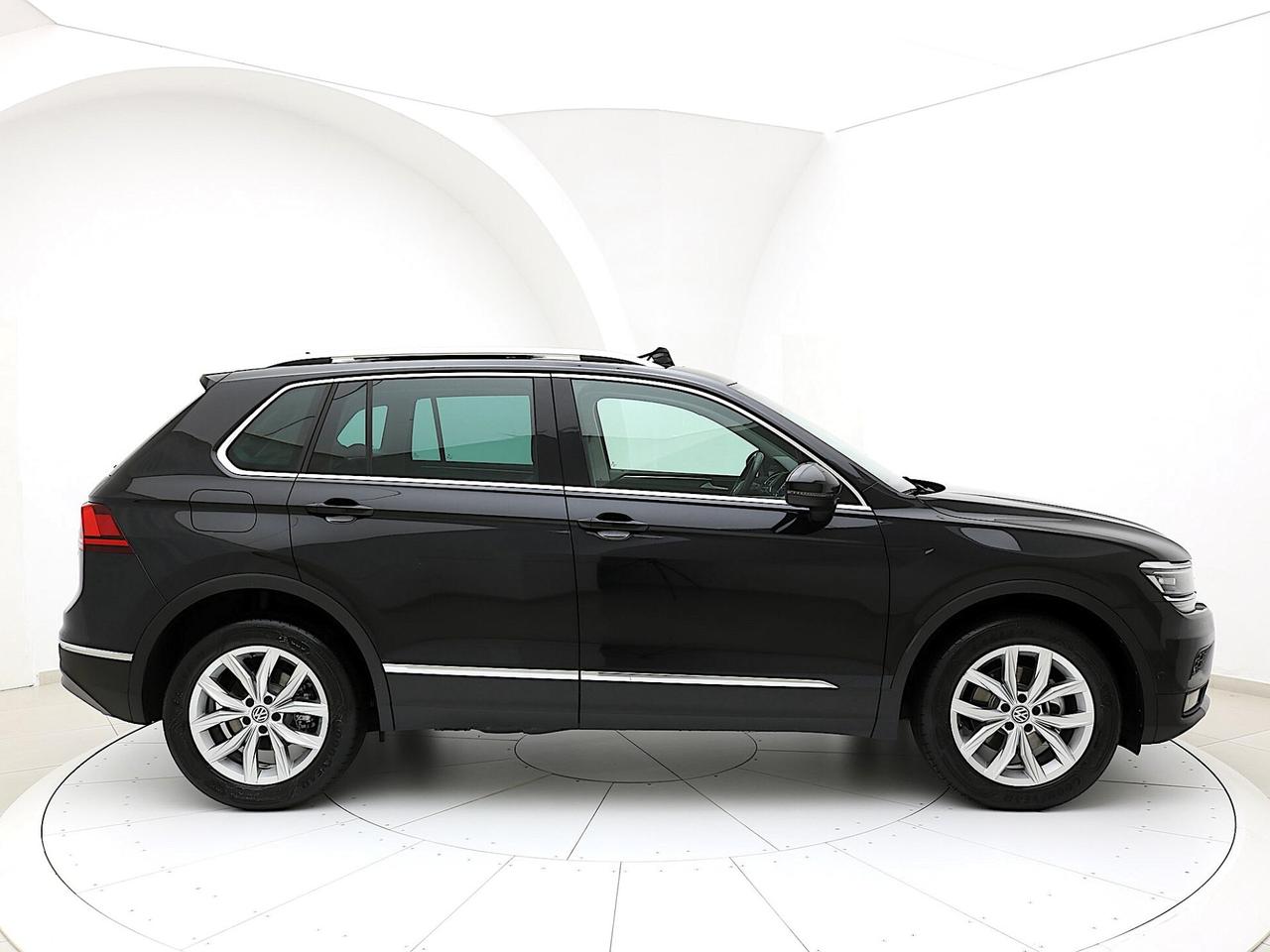 Volkswagen Tiguan 2.0 TDI DSG 4MOTION TETTO APRIBI