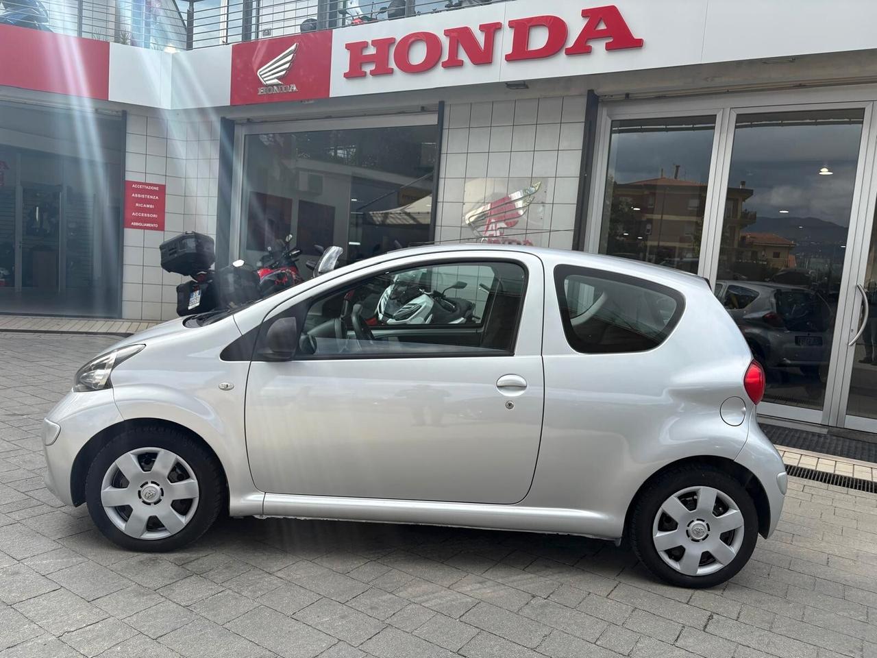 Toyota Aygo 1.0 12V VVT-i 5 porte