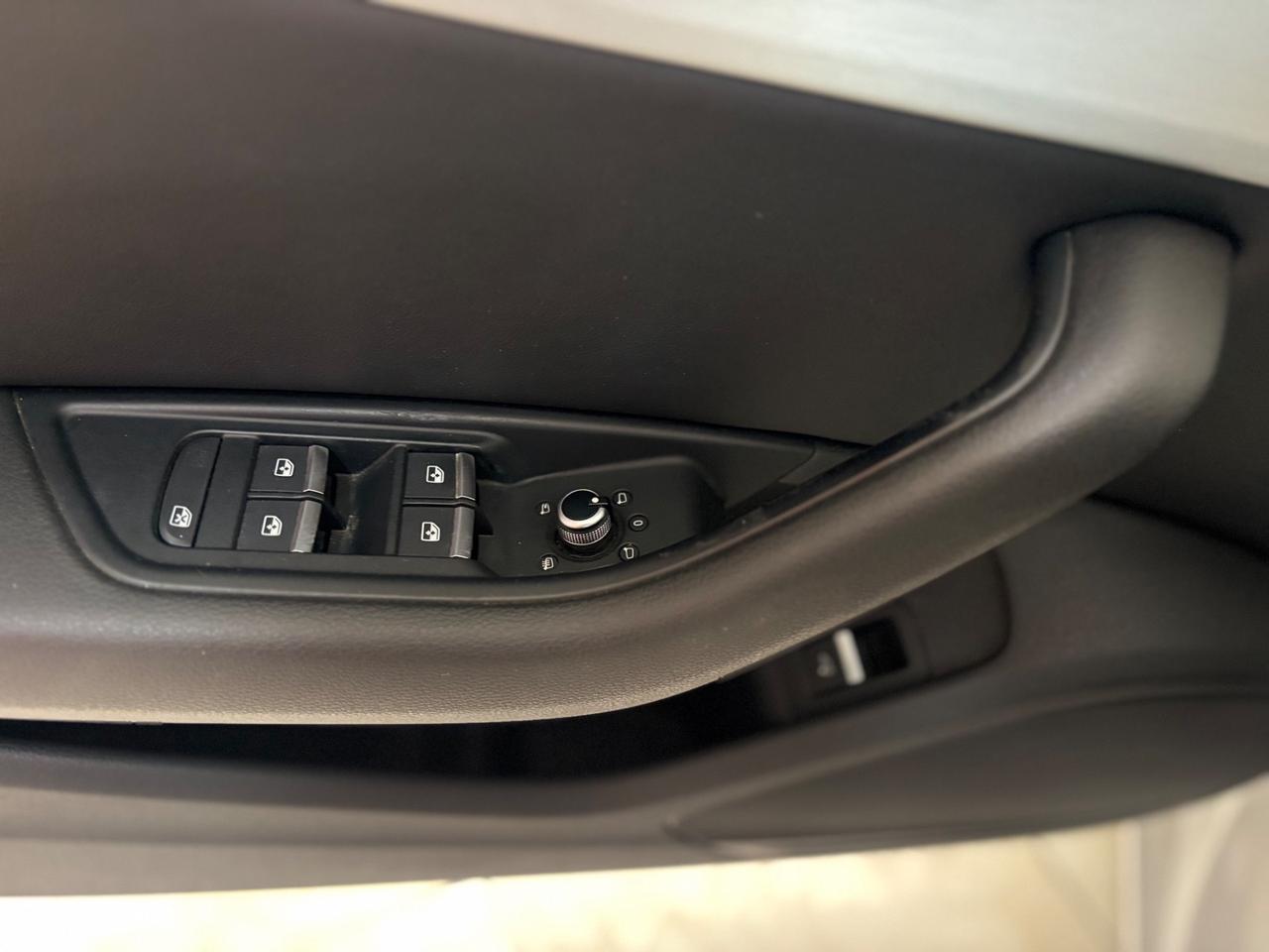 Audi A4 Avant 2.0 TDI 150 CV S LINE X 2 VIRTUAL MATRIX PERMUTE FINANZIAMENTI