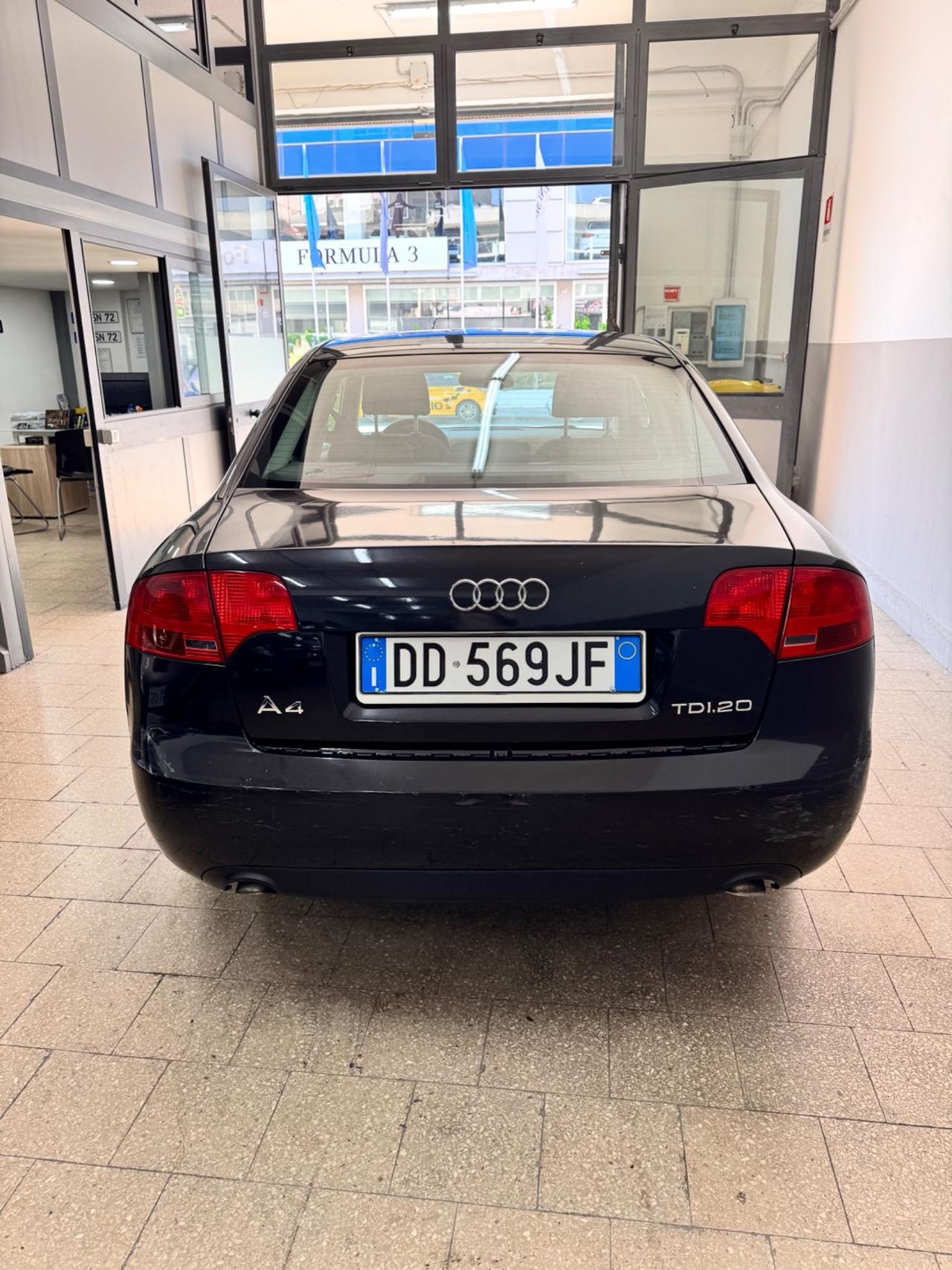 Audi A4 2.0 TDi 140 Cv . QUATTRO Sport