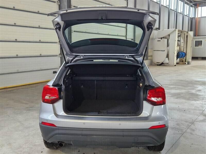 Audi Q2 30 TDI Business