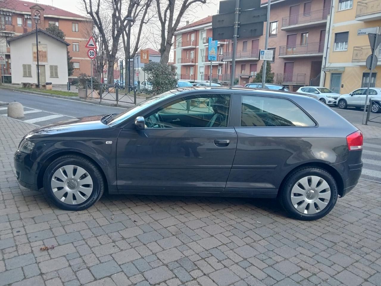 Audi A3 2.0 16V TDI S tronic 140 CV