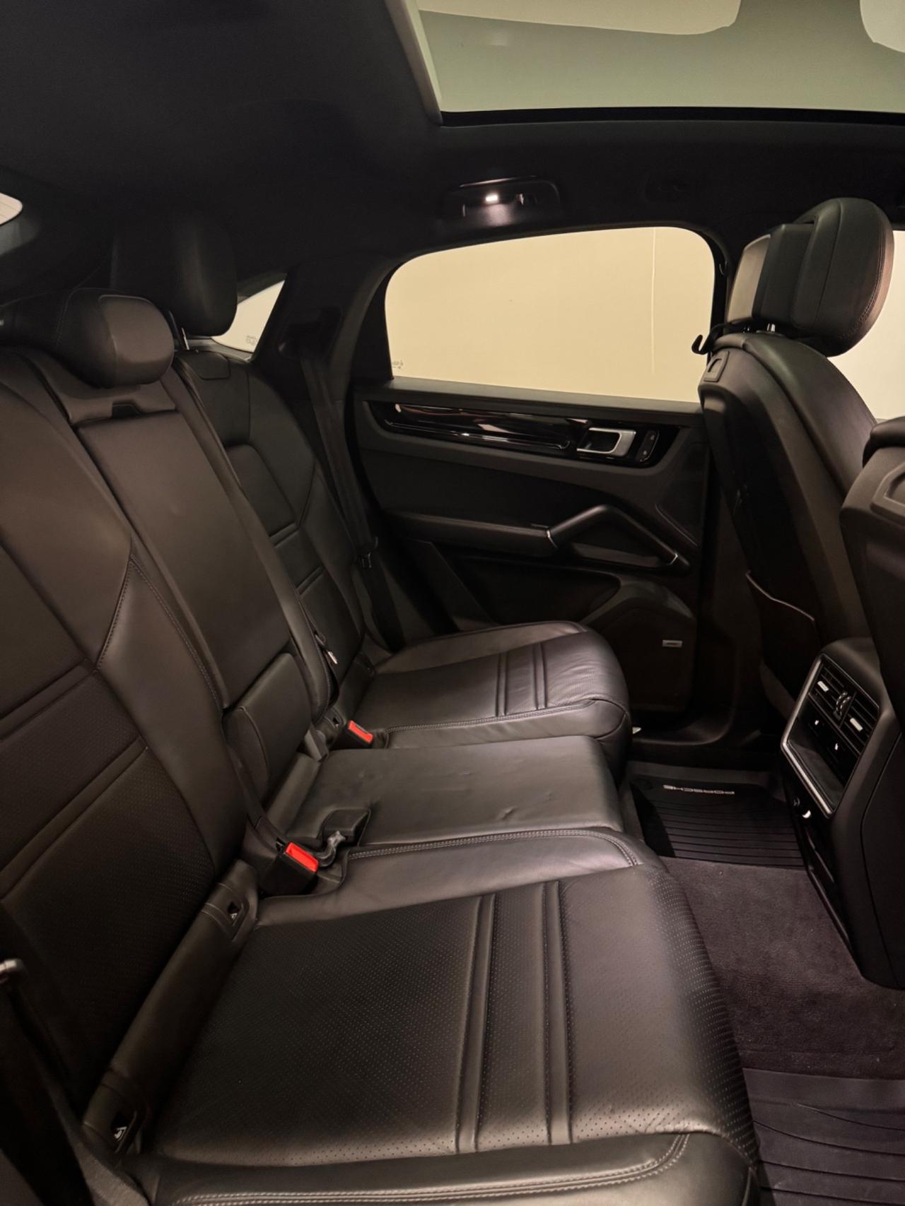 Porsche Cayenne Coupé 3.0 V6 E-Hybrid