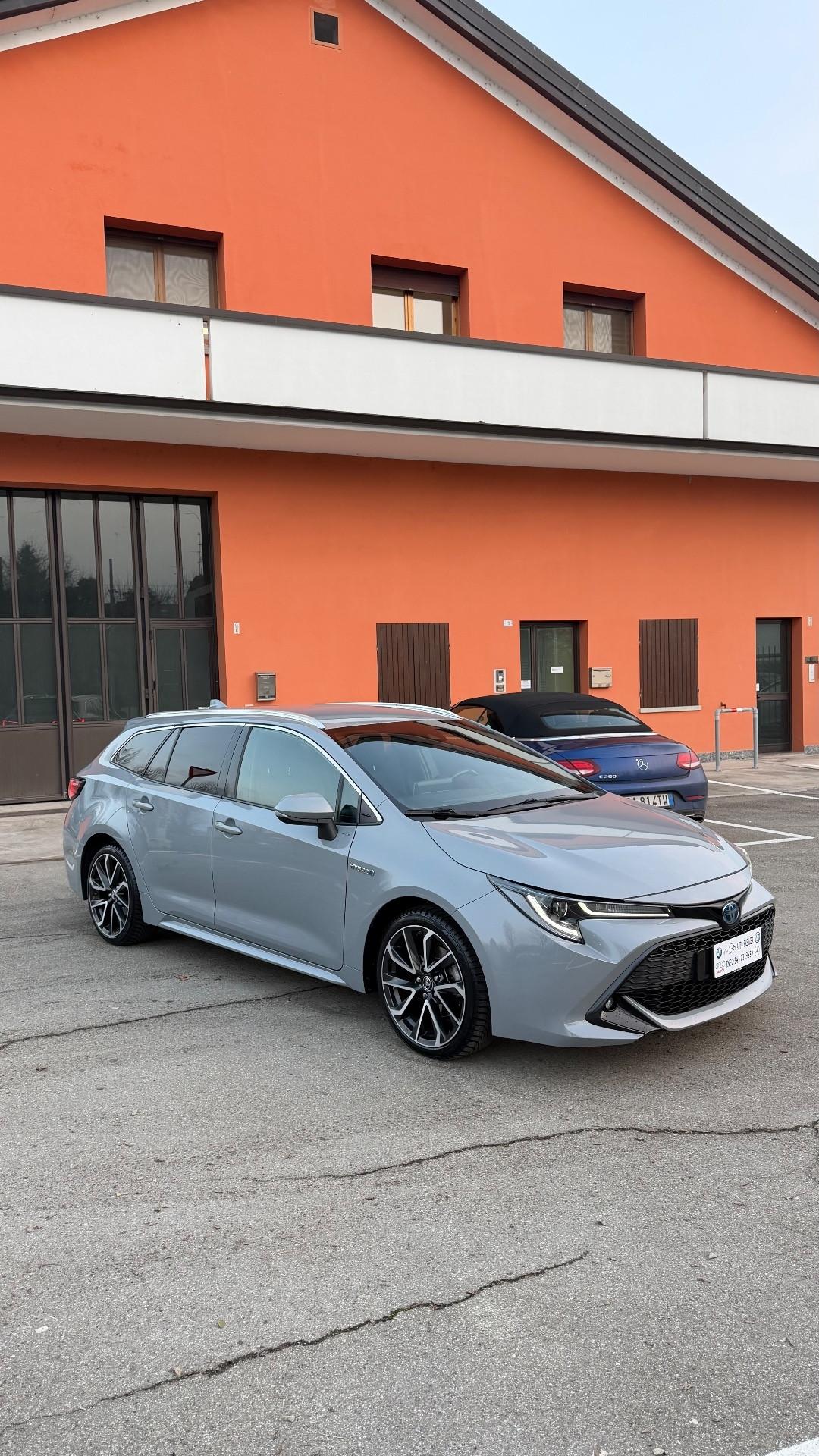 Toyota Corolla Touring 2.0 Hybrid