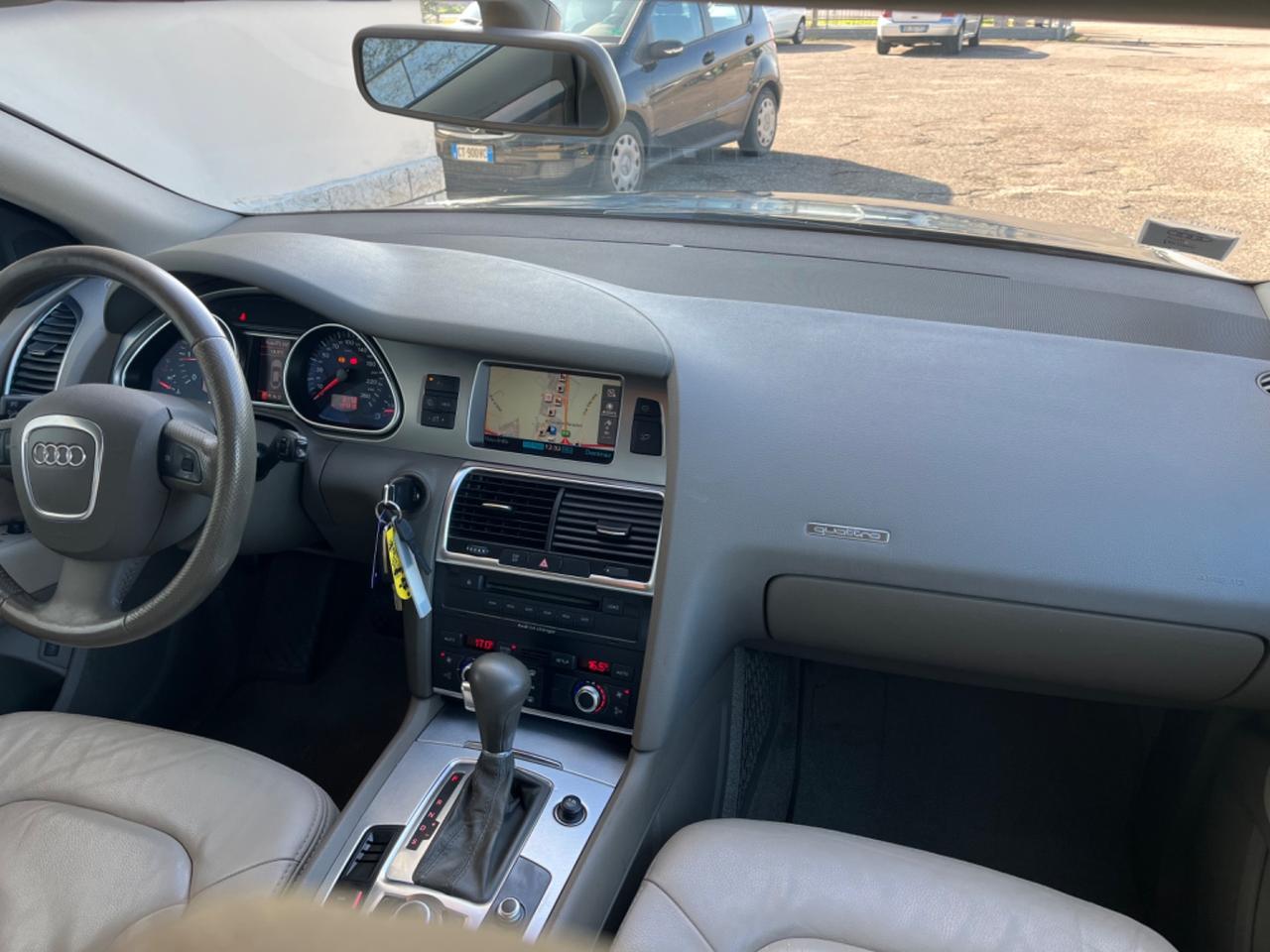 Audi Q7 3.0 V6 TDI 233CV quattro tiptronic km 137.000