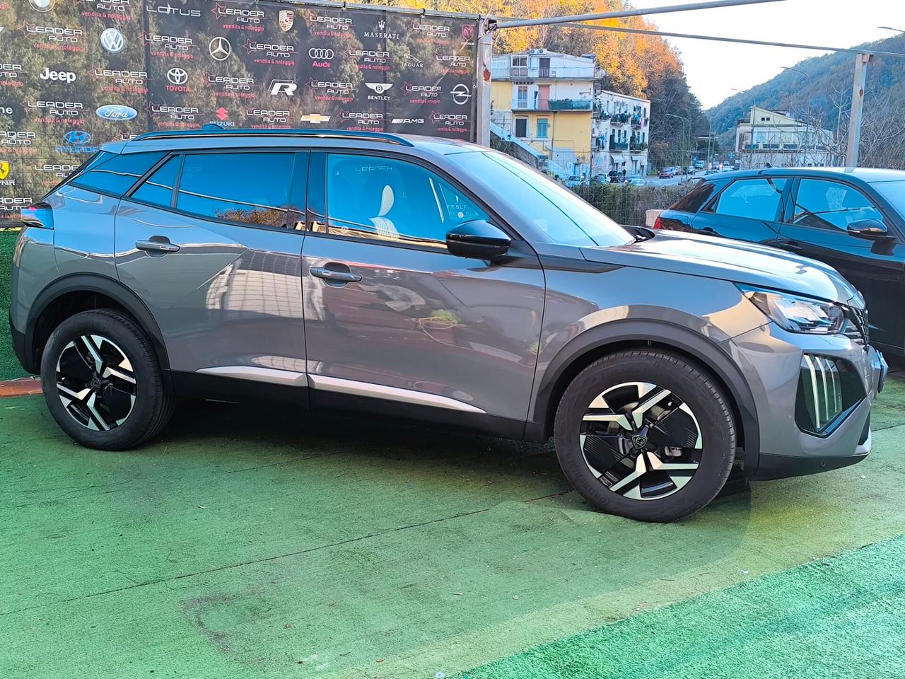 Peugeot 2008 PureTech Allure 3.000 km UNICO PROPRIETARIO