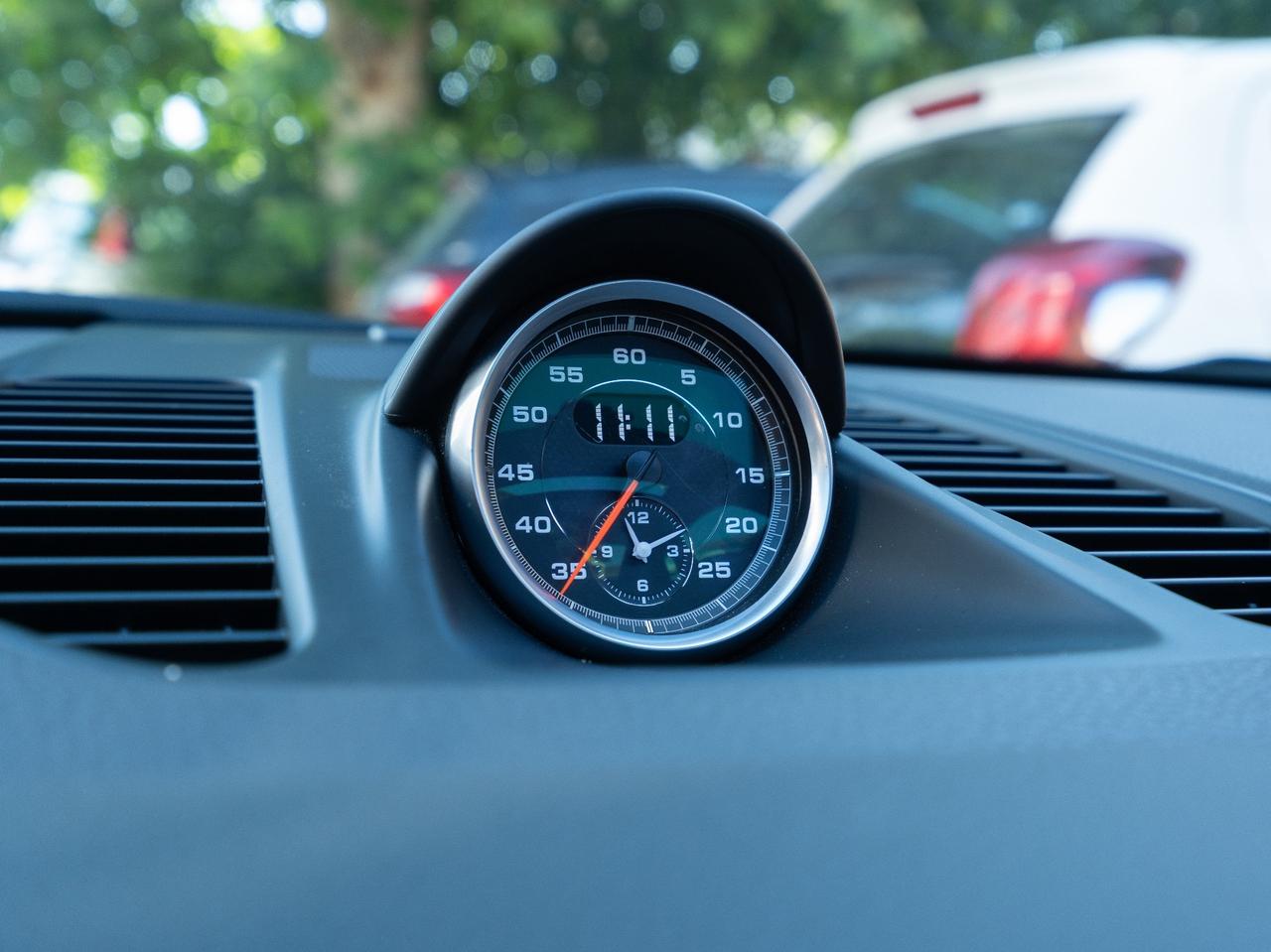 Porsche 911 3.8 Carrera 4 GTS Coupé