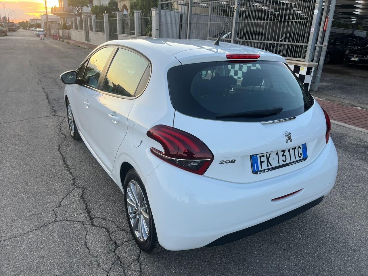 Peugeot 208 BlueHDi 75 5 porte Allure Unipro 2017