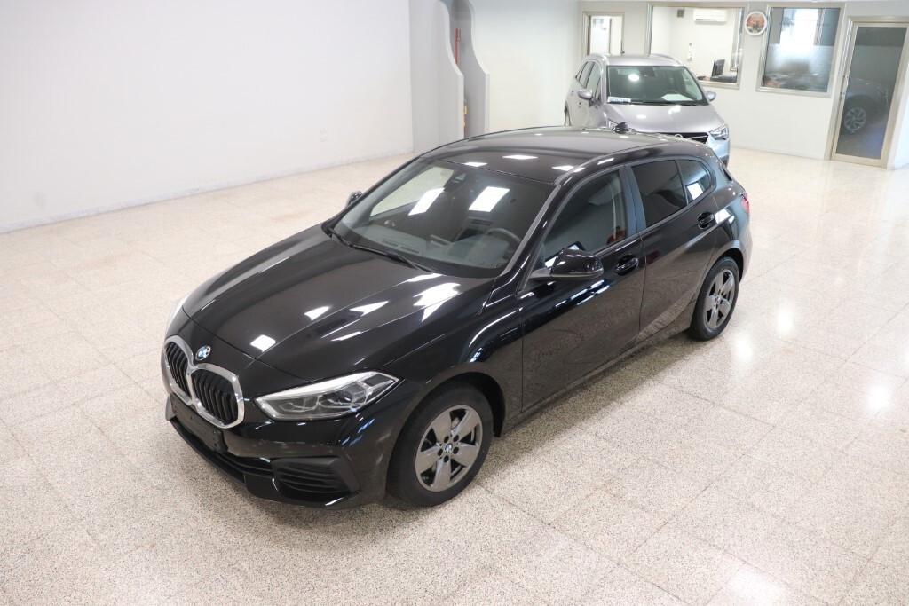 Bmw 116 116d 5p. Business Advantage