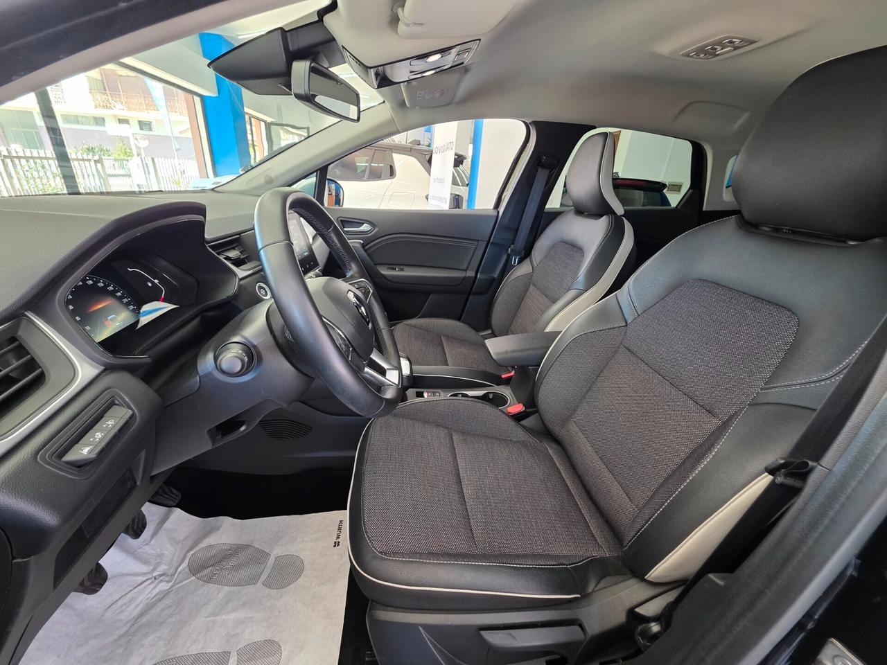 Renault Captur TCe 90CV Techno 2024 34000km