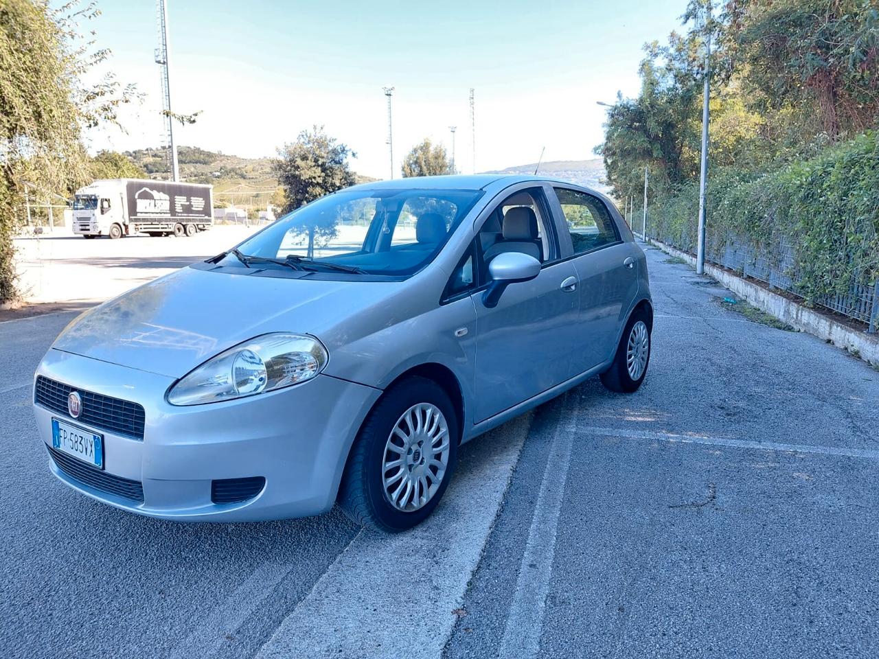 Fiat Grande Punto 1.3 MJT 75 CV 5 porte Dynamic