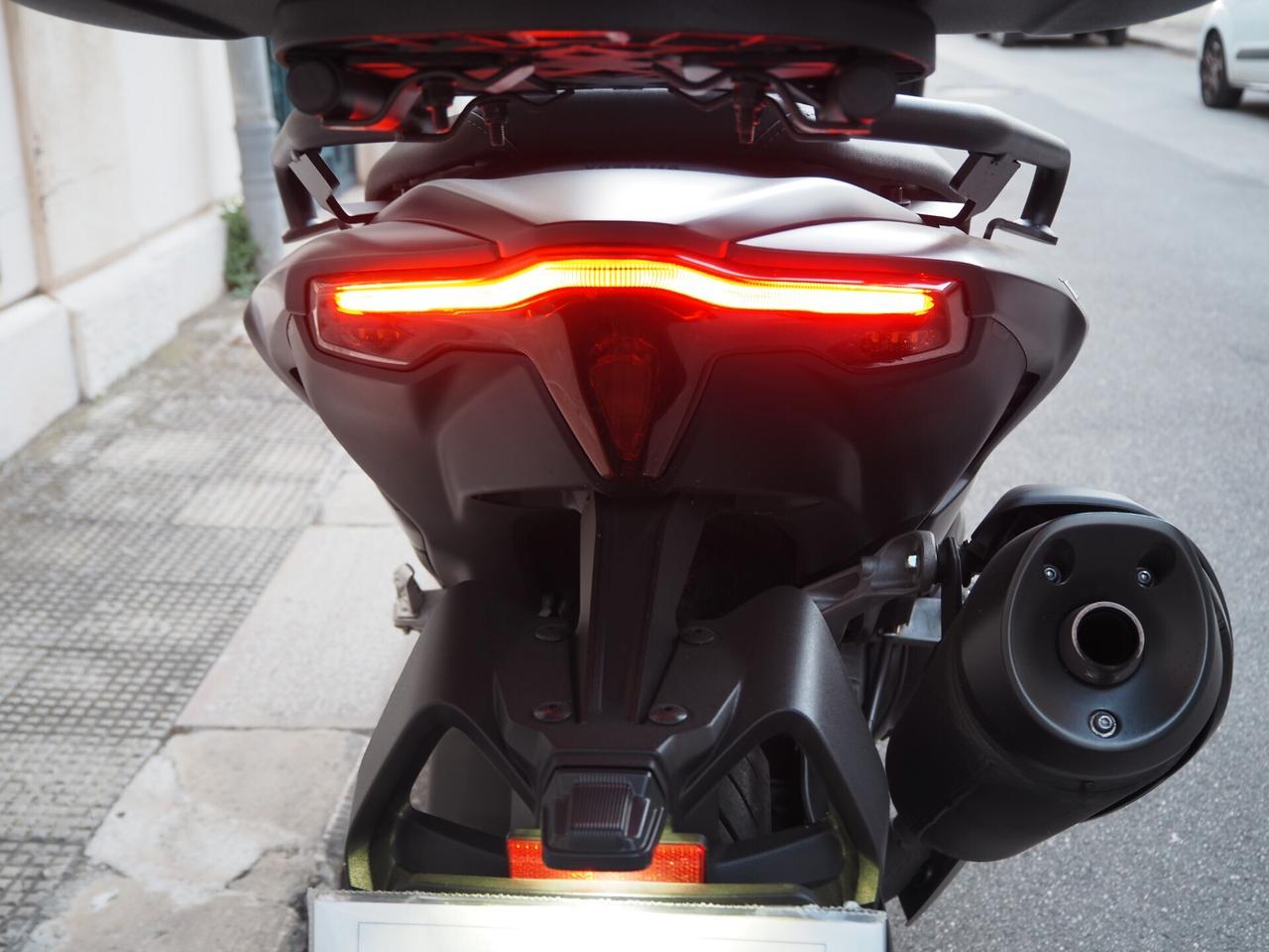 Yamaha TMAX 560