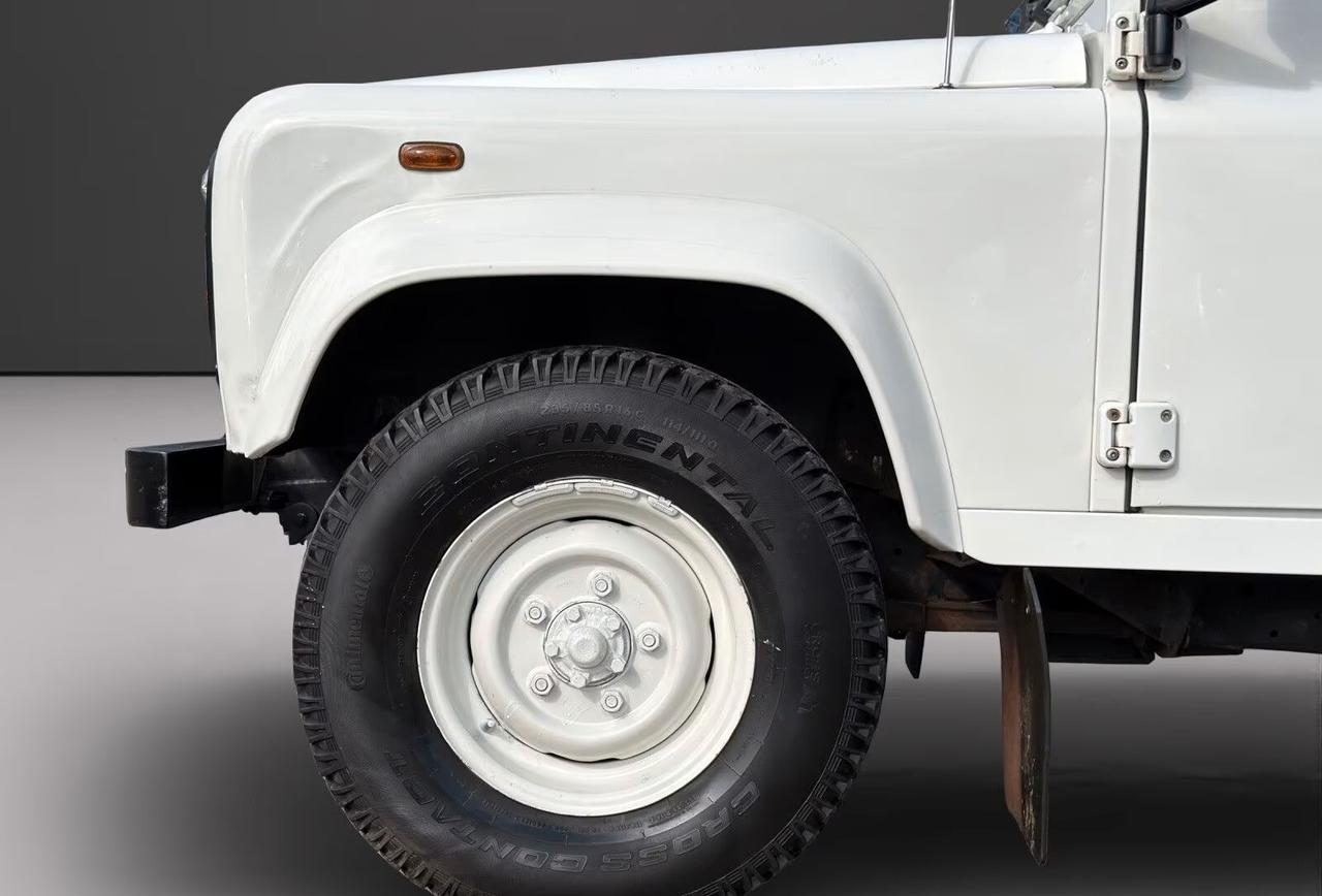 Land Rover Defender 110 E Station Wagon 10 POSTI! ARIA