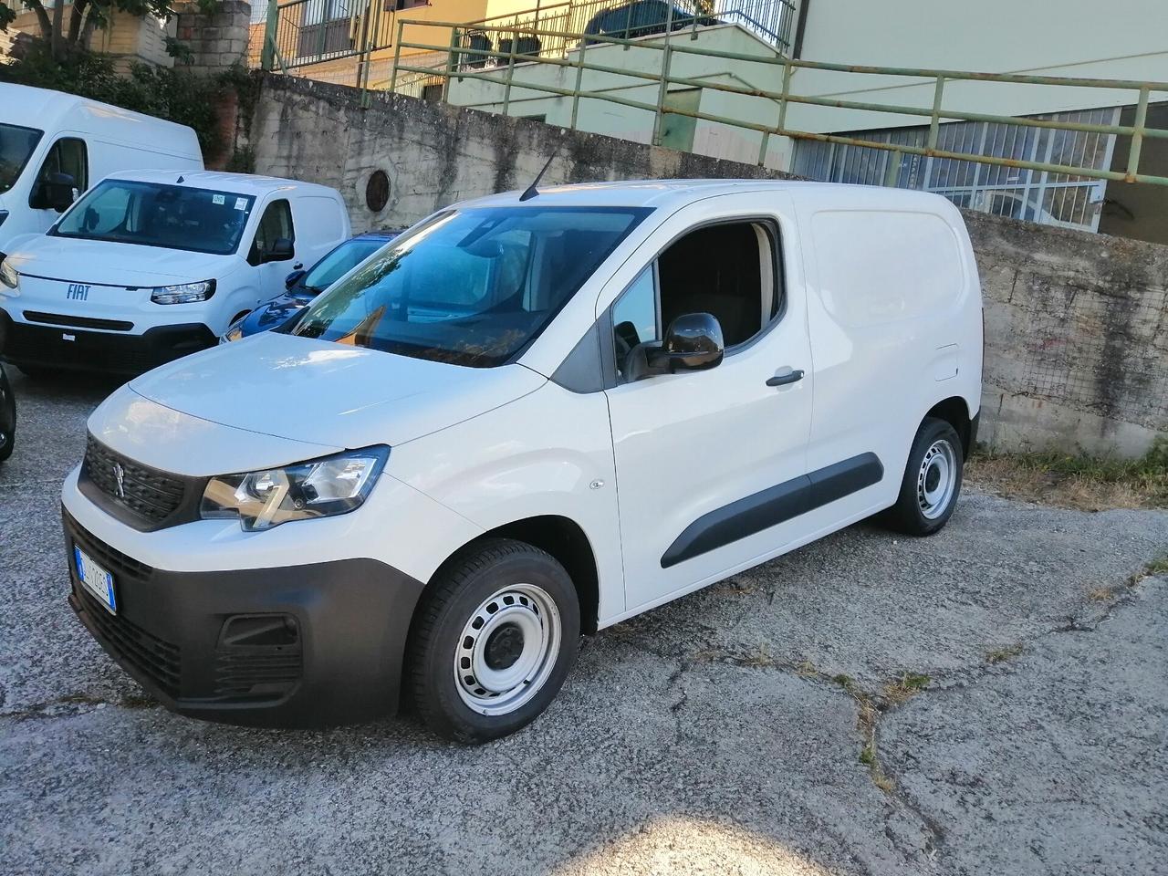 Peugeot Partner BlueHDi 100 cv