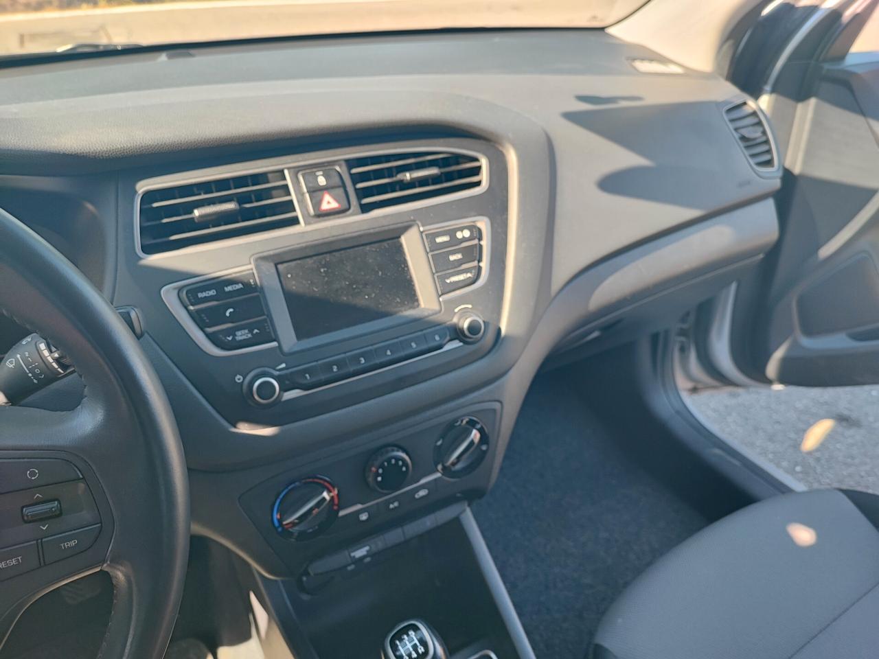 Hyundai i20 1.2 5 porte Connectline