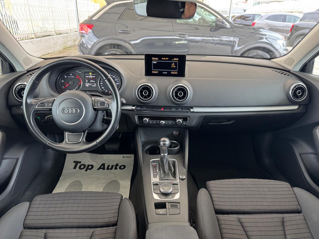 AUDI A3 2.0 TDI S TRONIC DESIGN