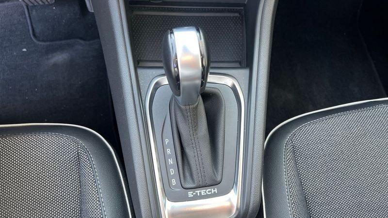 Renault Captur 1.6 E-Tech hybrid Intens 145cv auto 1.6 E-TECH Hybrid Intens Auto 145cv