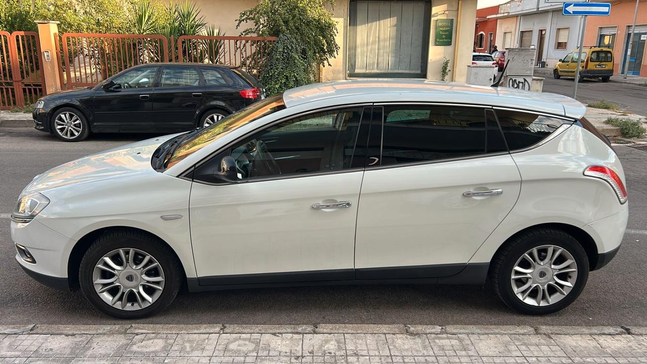 Lancia Delta 1.6 MJT 105 CV *SOLI 125.000 KM