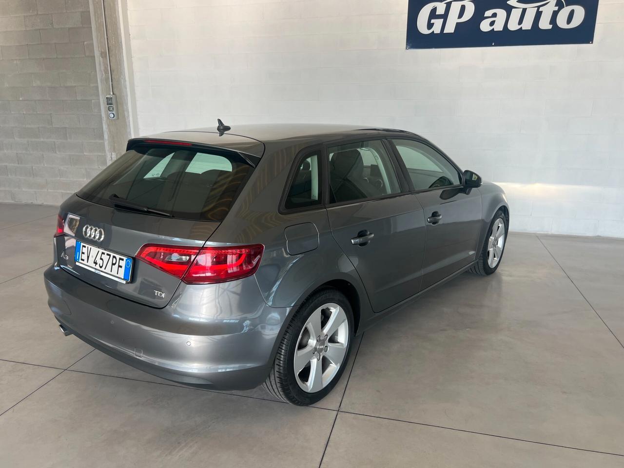 Audi A3 SPB 1.6 TDI Ambiente TUTTA TAGLIANDATA AUDI OK NEOPATENTATI